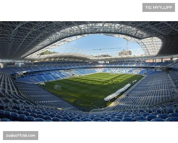 深度报道：太阳能供电的便携式球场系统，西甲如何向偏远地区输出赛事运营能力